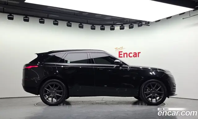 Land Rover Range Rover Velar 2025 3.0 автомат (гидро), миниатюра 5 Land Rover Range Rover Velar 2025 3.0 автомат (гидро), миниатюра 5