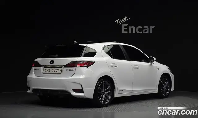 Lexus CT200h 2014 1.8 автомат (гидро), миниатюра 2 Lexus CT200h 2014 1.8 автомат (гидро), миниатюра 2