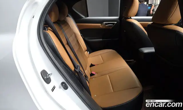 Lexus CT200h 2014 1.8 автомат (гидро), миниатюра 12