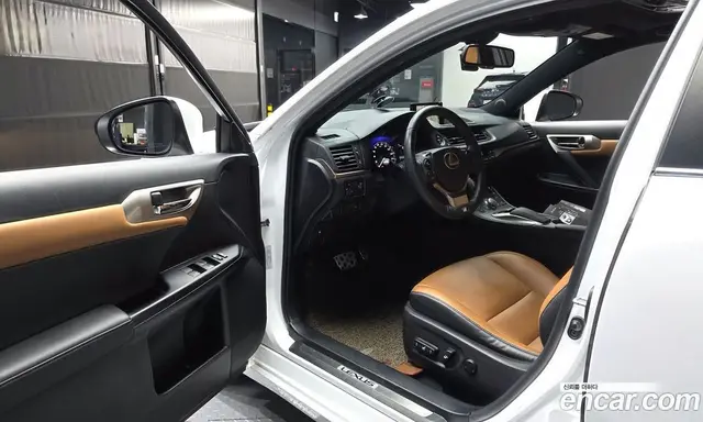 Lexus CT200h 2014 1.8 автомат (гидро), миниатюра 10 Lexus CT200h 2014 1.8 автомат (гидро), миниатюра 10