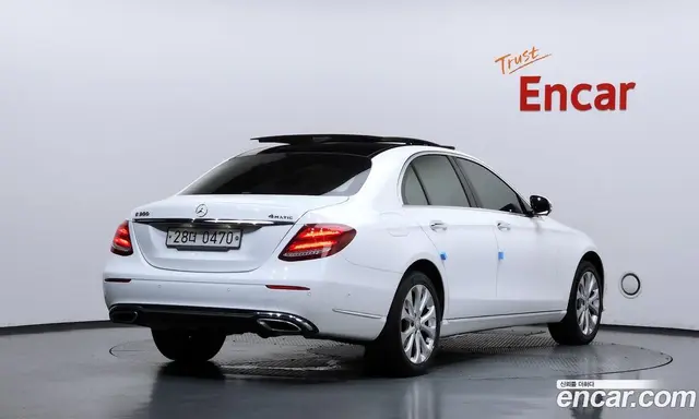 Mercedes-Benz E-Class 2016 2.0 автомат (гидро), миниатюра 2