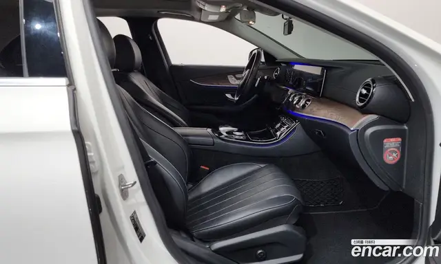 Mercedes-Benz E-Class 2016 2.0 автомат (гидро), миниатюра 11