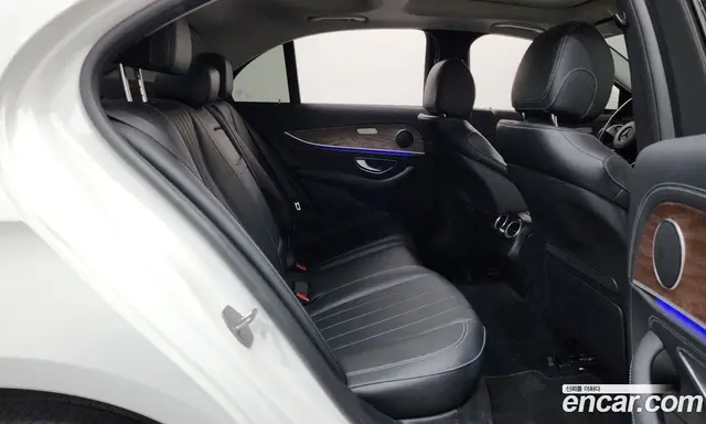 Mercedes-Benz E-Class 2016 2.0 автомат (гидро), миниатюра 12