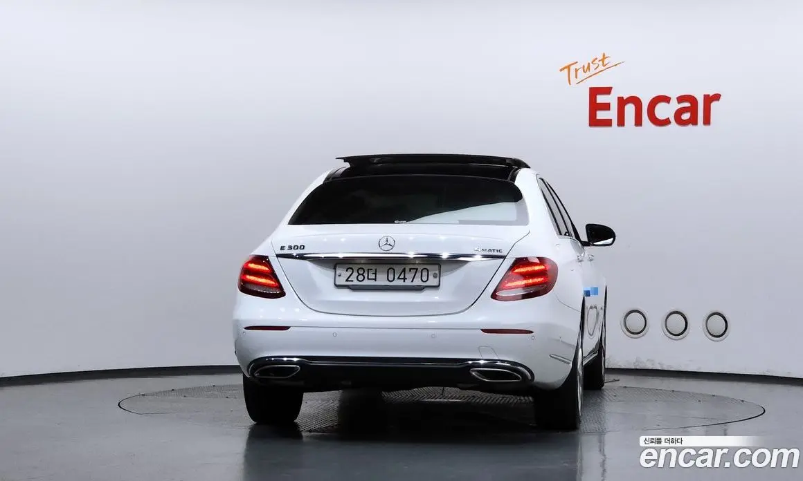 Mercedes-Benz E-Class 2016 2.0 автомат (гидро), фото 4