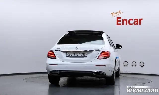 Mercedes-Benz E-Class 2016 2.0 автомат (гидро), миниатюра 4