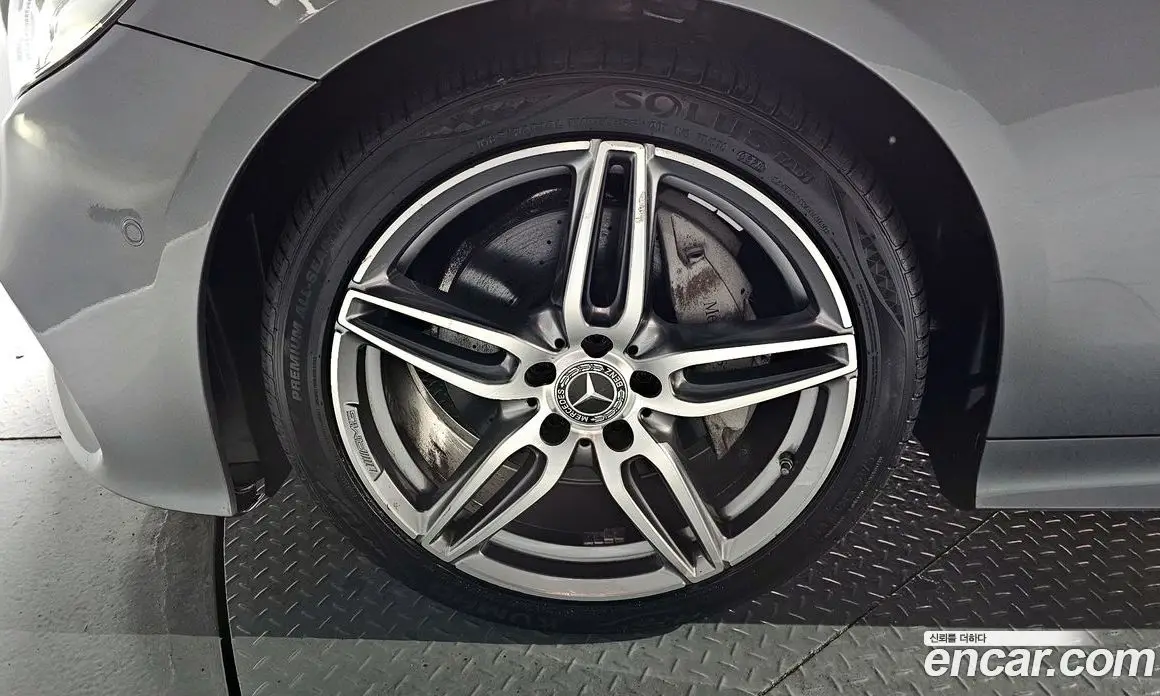 Mercedes-Benz E-Class 2019 1.9 автомат (гидро), фото 5 Mercedes-Benz E-Class 2019 1.9 автомат (гидро), фото 5
