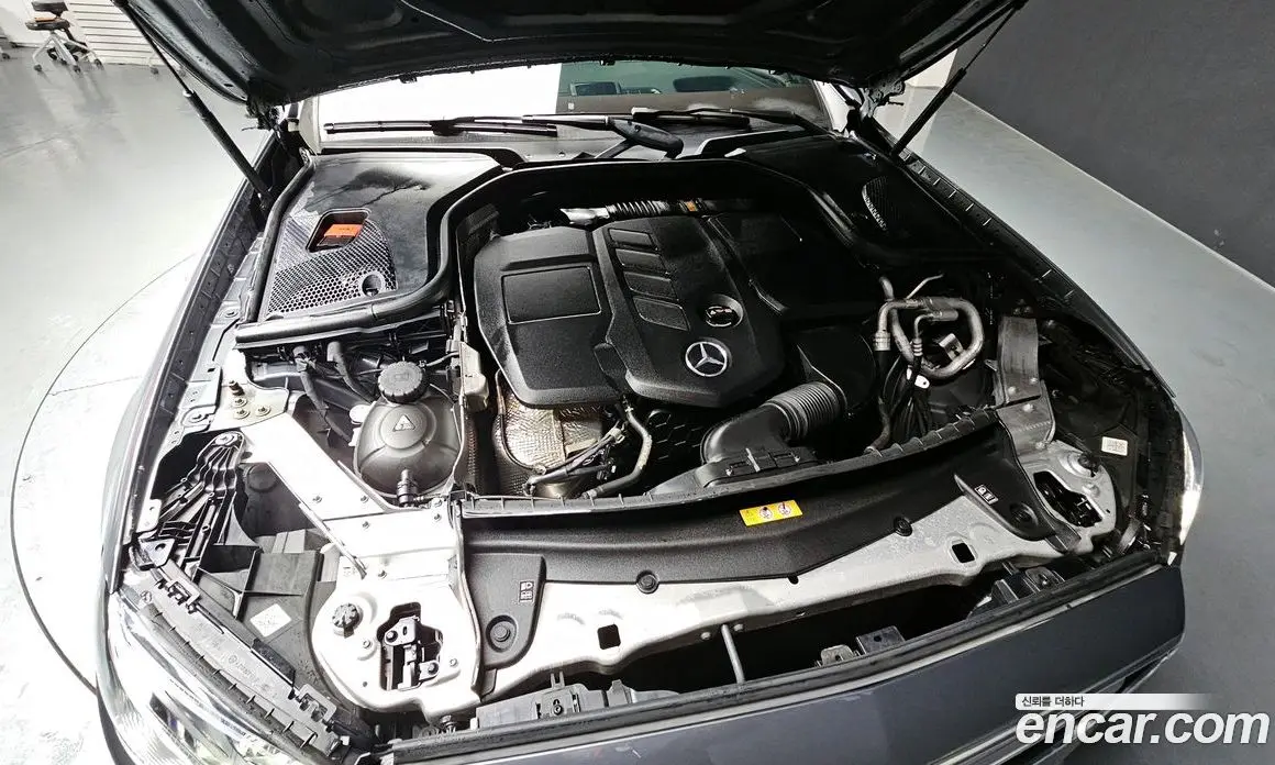 Mercedes-Benz E-Class 2019 1.9 автомат (гидро), фото 6 Mercedes-Benz E-Class 2019 1.9 автомат (гидро), фото 6