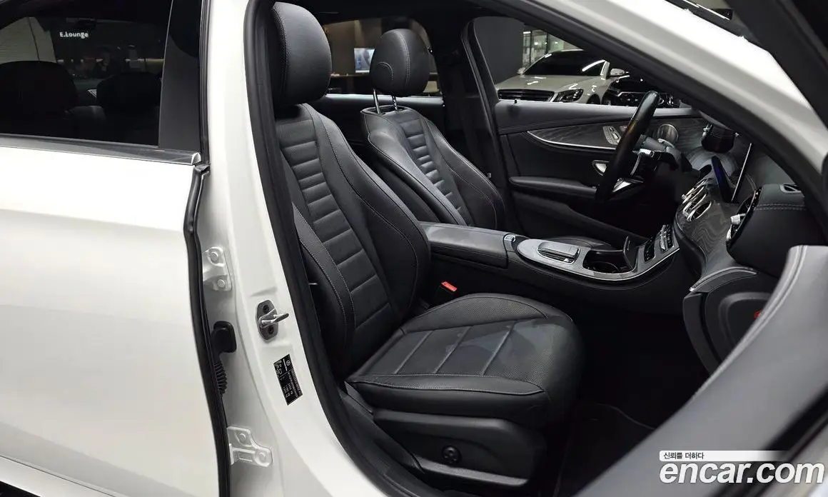 Mercedes-Benz E-Class 2022 2.0 автомат (гидро), фото 9
