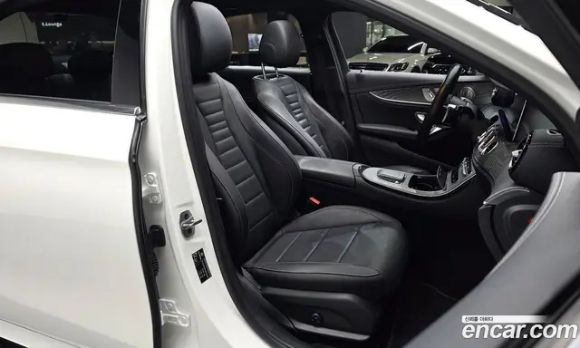 Mercedes-Benz E-Class 2022 2.0 автомат (гидро), миниатюра 9