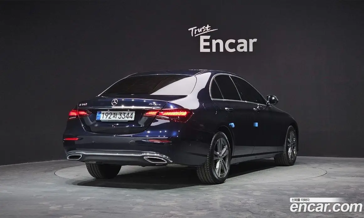 Mercedes-Benz E-Class 2022 2.0 автомат (гидро), фото 2 Mercedes-Benz E-Class 2022 2.0 автомат (гидро), фото 2