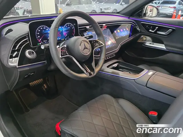 Mercedes-Benz E-Class 2025 3.0 автомат (гидро), миниатюра 12