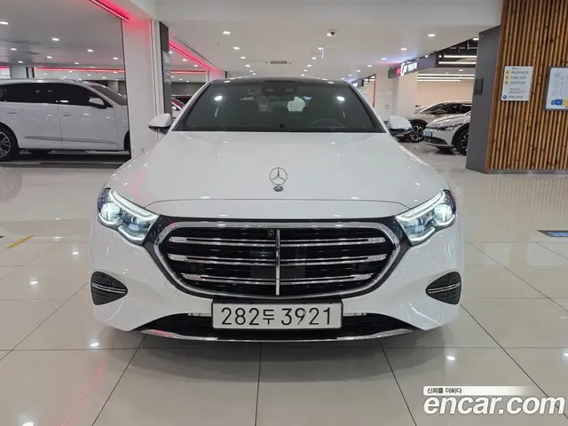 Mercedes-Benz E-Class 2025 3.0 автомат (гидро), миниатюра 3 Mercedes-Benz E-Class 2025 3.0 автомат (гидро), миниатюра 3