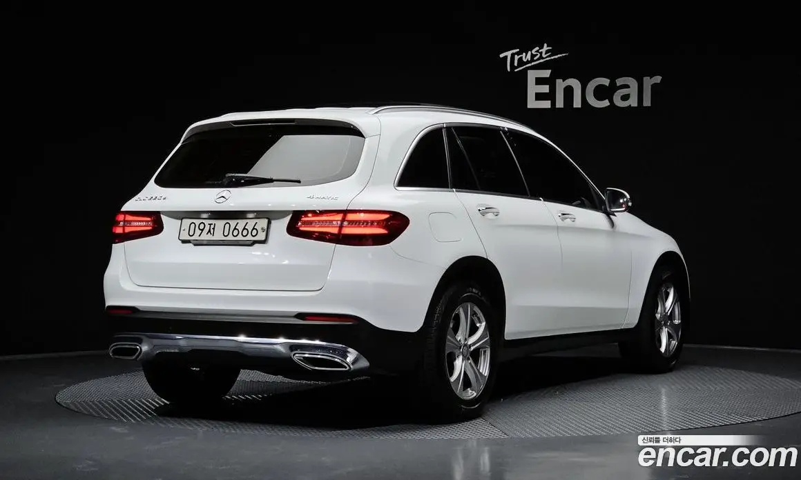 Mercedes-Benz GLC-Class 2016 2.1 автомат (гидро), фото 2 Mercedes-Benz GLC-Class 2016 2.1 автомат (гидро), фото 2