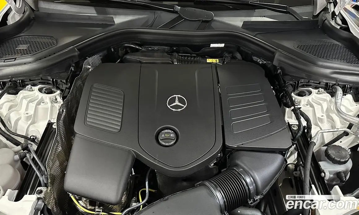Mercedes-Benz GLC-Class 2025 2.0 автомат (гидро), фото 6 Mercedes-Benz GLC-Class 2025 2.0 автомат (гидро), фото 6