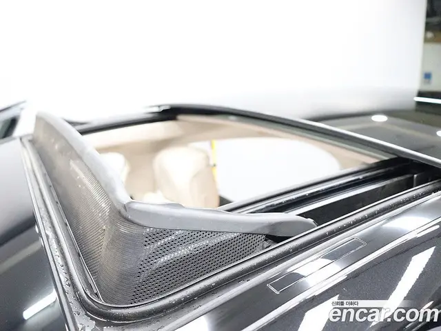 Mercedes-Benz S-Class 2024 3.0 автомат (гидро), миниатюра 11