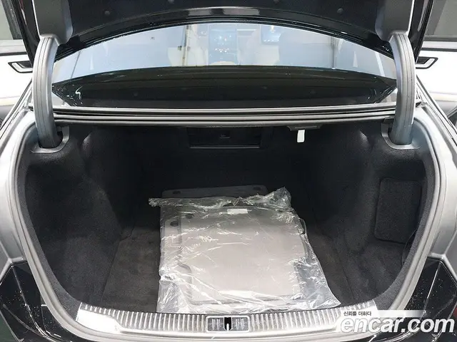 Mercedes-Benz S-Class 2024 3.0 автомат (гидро), миниатюра 5
