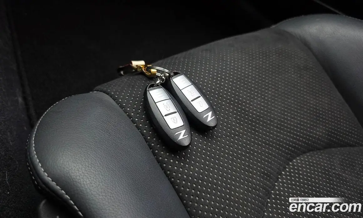 Nissan 370Z 2011 3.7 автомат (гидро), фото 16 Nissan 370Z 2011 3.7 автомат (гидро), фото 16