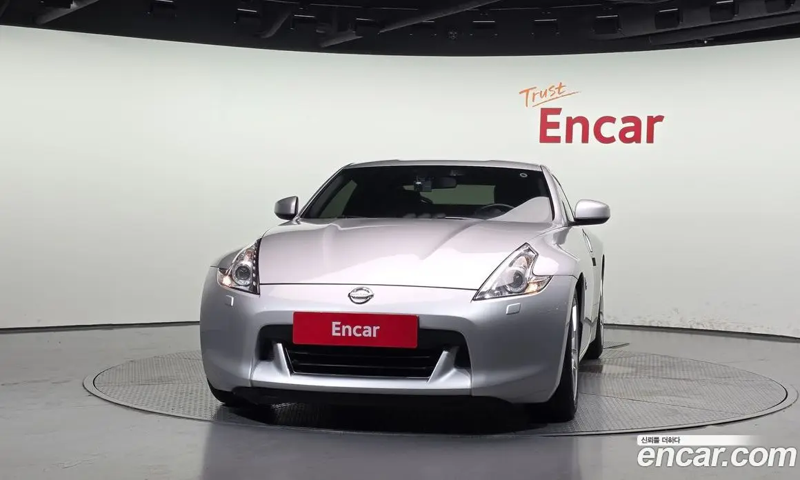 Nissan 370Z 2011 3.7 автомат (гидро), фото 3 Nissan 370Z 2011 3.7 автомат (гидро), фото 3