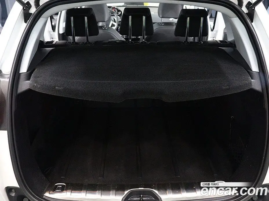 Peugeot 2008 2015 1.6 автомат (гидро), фото 17 Peugeot 2008 2015 1.6 автомат (гидро), фото 17