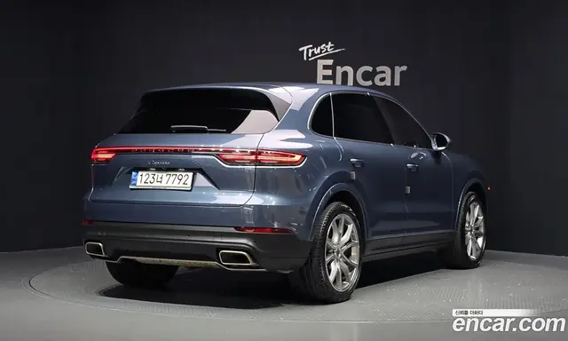 Porsche Cayenne 2019 3.0 автомат (гидро), миниатюра 2 Porsche Cayenne 2019 3.0 автомат (гидро), миниатюра 2