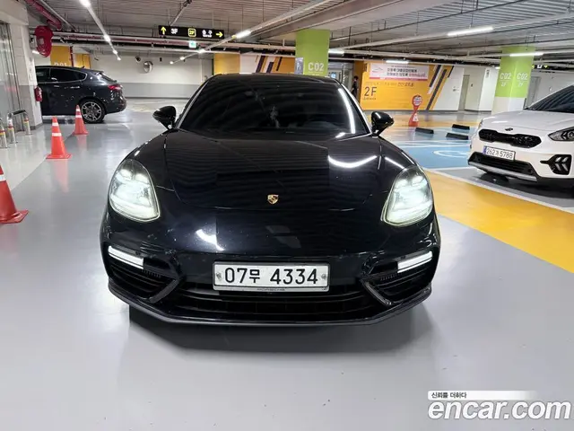 Porsche Panamera, 2018, 110 481 км