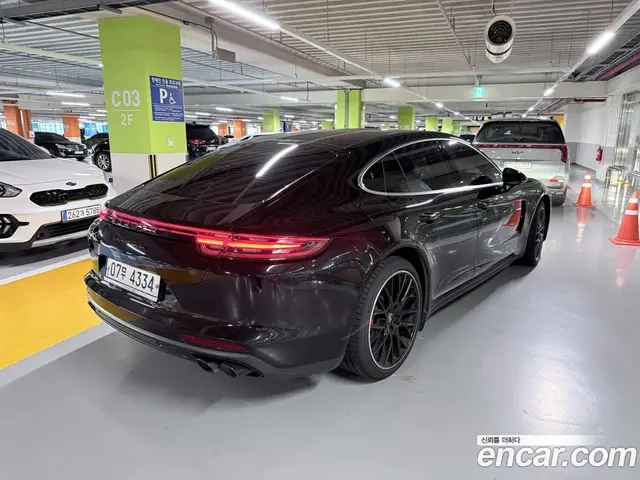Porsche Panamera 2018 4.0 автомат (гидро), миниатюра 4 Porsche Panamera 2018 4.0 автомат (гидро), миниатюра 4