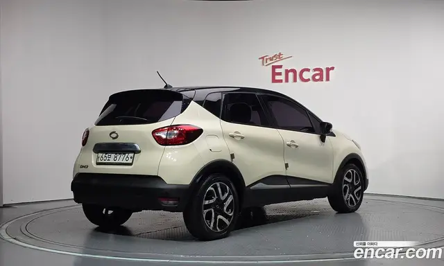 Renault (Samsung) QM3 2014 1.5 автомат (гидро), миниатюра 2 Renault (Samsung) QM3 2014 1.5 автомат (гидро), миниатюра 2