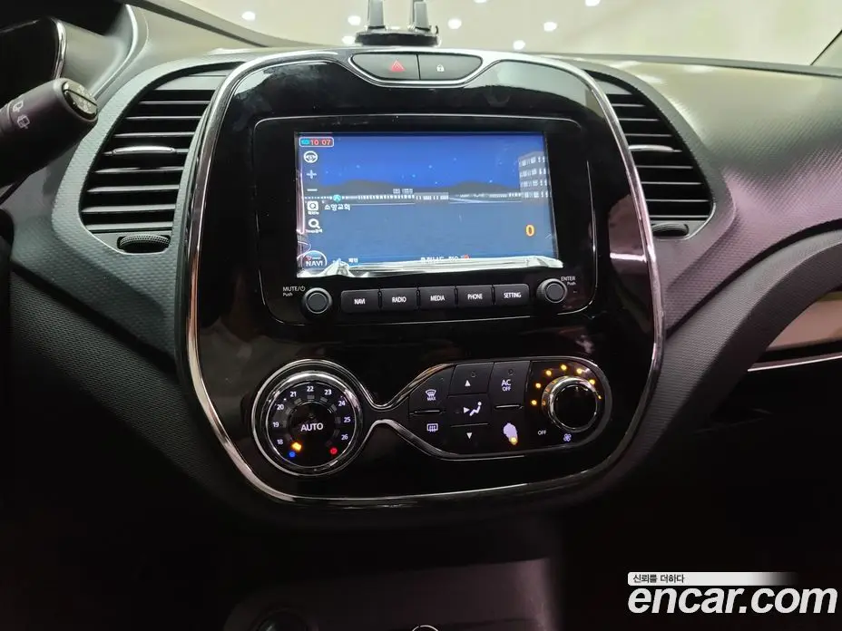 Renault (Samsung) QM3 2015 1.5 автомат (гидро), фото 3 Renault (Samsung) QM3 2015 1.5 автомат (гидро), фото 3