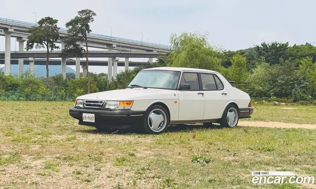 Saab 900, 1993, 220 000 км Saab 900, 1993, 220 000 км
