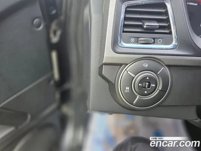 SsangYong Korando 2017 2.2 автомат (гидро), миниатюра 11 SsangYong Korando 2017 2.2 автомат (гидро), миниатюра 11