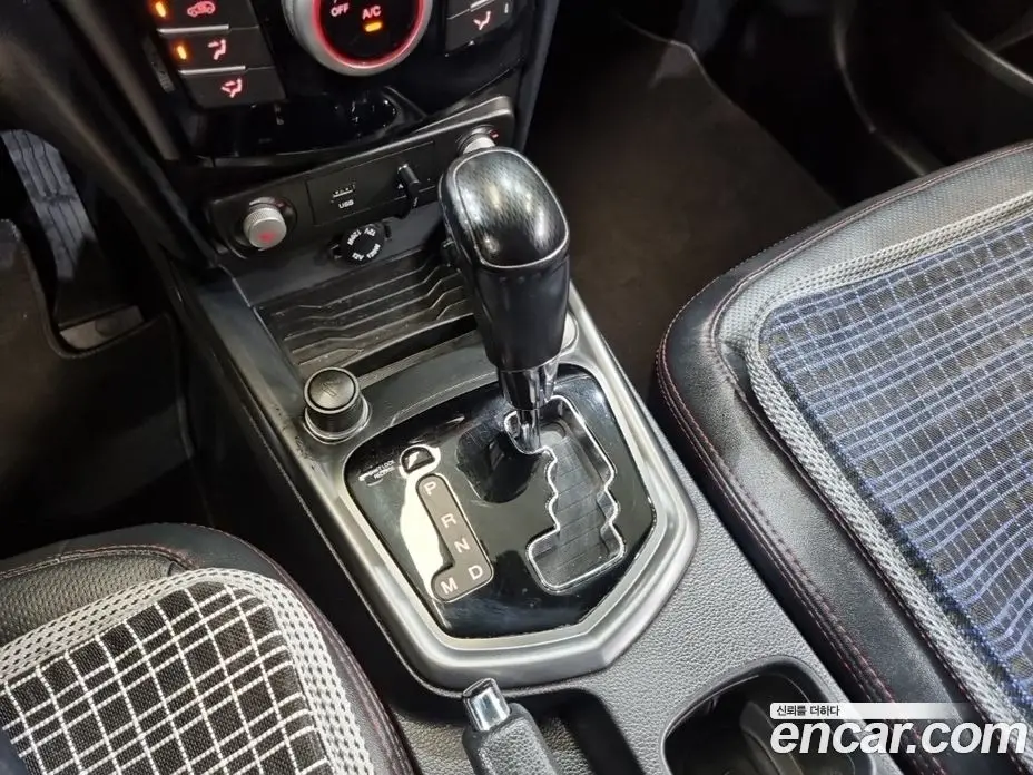 SsangYong TIBOLI 2016 1.6 автомат (гидро), фото 12