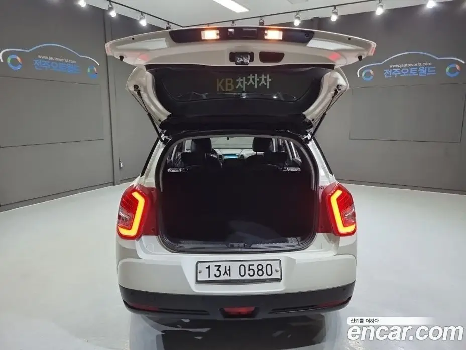 SsangYong TIBOLI 2016 1.6 автомат (гидро), фото 18