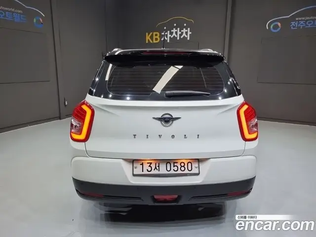 SsangYong TIBOLI 2016 1.6 автомат (гидро), миниатюра 3
