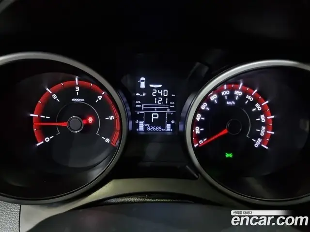 SsangYong TIBOLI 2016 1.6 автомат (гидро), миниатюра 7