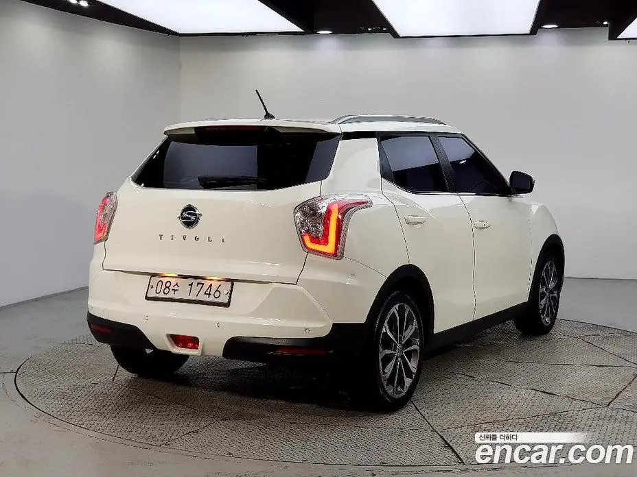 SsangYong TIBOLI 2018 1.6 автомат (гидро), фото 4 SsangYong TIBOLI 2018 1.6 автомат (гидро), фото 4