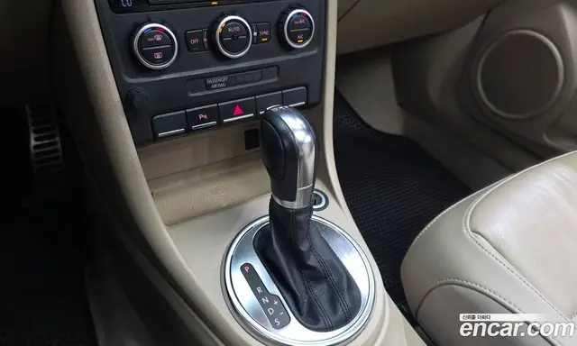 Volkswagen Beatle 2013 2.0 автомат (гидро), миниатюра 9 Volkswagen Beatle 2013 2.0 автомат (гидро), миниатюра 9