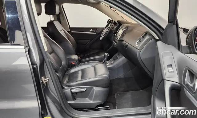 Volkswagen Tiguan 2015 2.0 автомат (гидро), миниатюра 11 Volkswagen Tiguan 2015 2.0 автомат (гидро), миниатюра 11