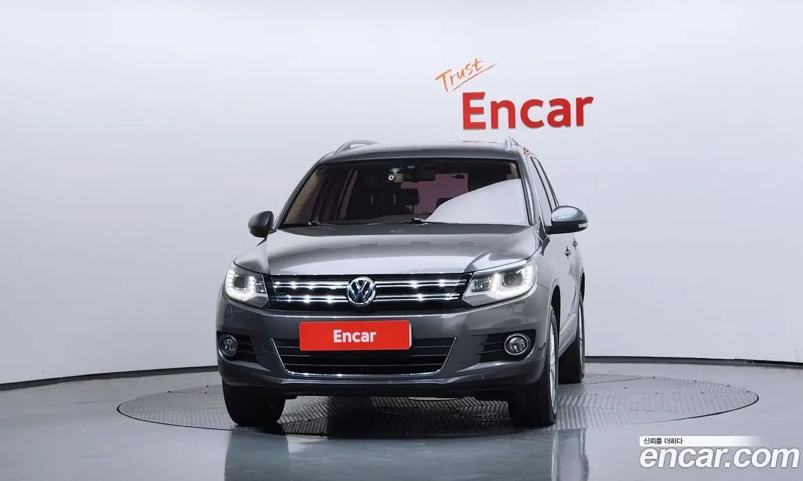 Volkswagen Tiguan 2015 2.0 автомат (гидро), фото 3 Volkswagen Tiguan 2015 2.0 автомат (гидро), фото 3