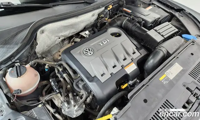 Volkswagen Tiguan 2015 2.0 автомат (гидро), миниатюра 6 Volkswagen Tiguan 2015 2.0 автомат (гидро), миниатюра 6