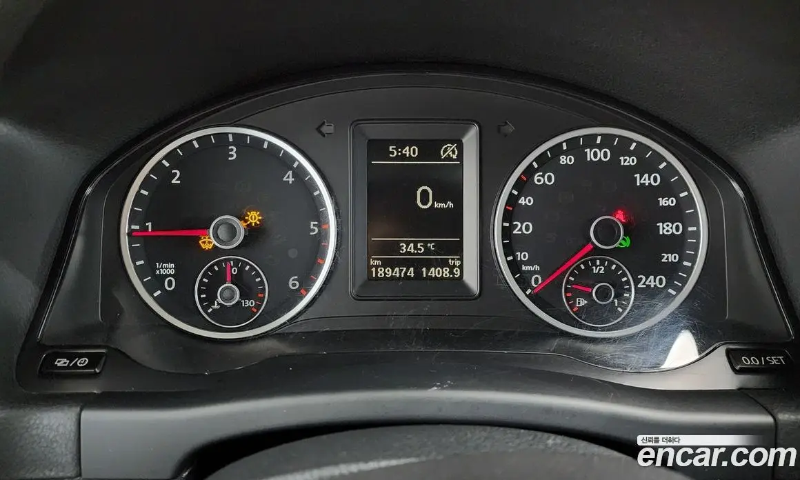 Volkswagen Tiguan 2015 2.0 автомат (гидро), фото 8 Volkswagen Tiguan 2015 2.0 автомат (гидро), фото 8