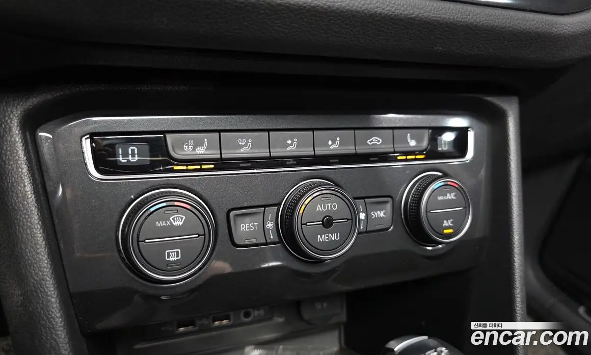 Volkswagen Tiguan 2018 2.0 автомат (гидро), фото 17