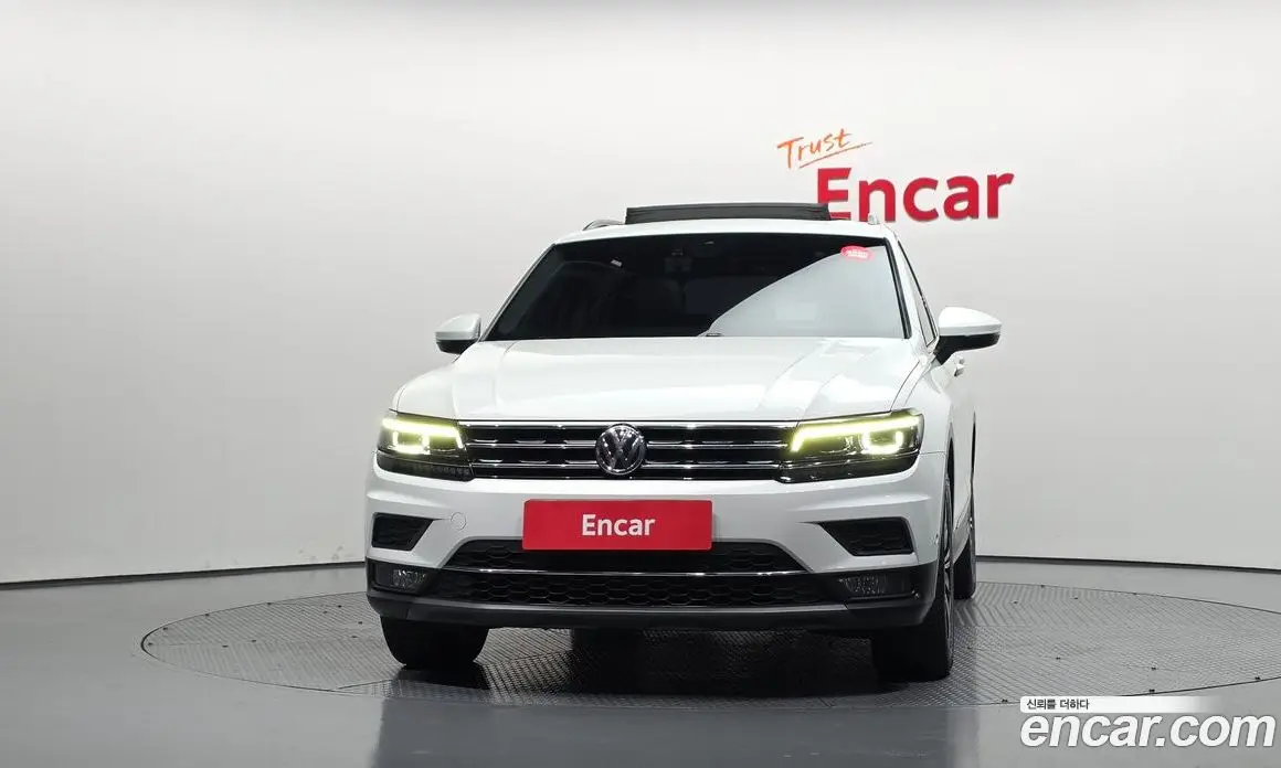 Volkswagen Tiguan 2018 2.0 автомат (гидро), фото 3