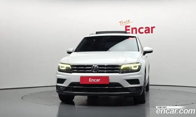 Volkswagen Tiguan 2018 2.0 автомат (гидро), миниатюра 3