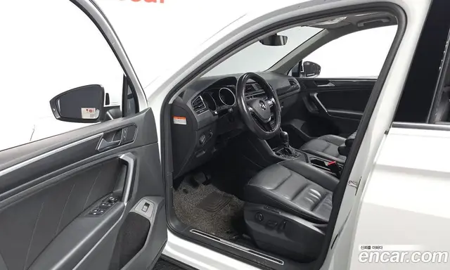 Volkswagen Tiguan 2018 2.0 автомат (гидро), миниатюра 10