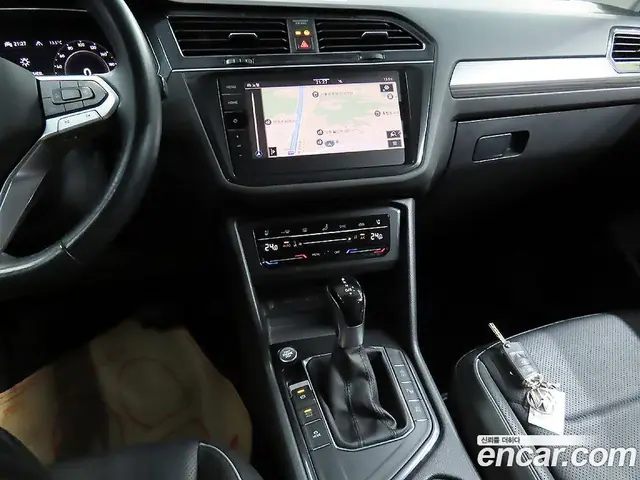 Volkswagen Tiguan 2022 2.0 автомат (гидро), миниатюра 11