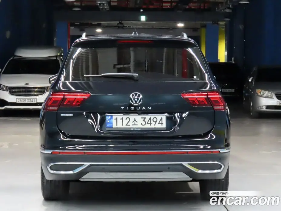 Volkswagen Tiguan 2022 2.0 автомат (гидро), фото 3