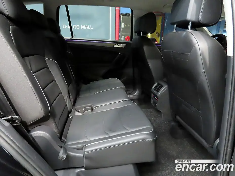Volkswagen Tiguan 2022 2.0 автомат (гидро), фото 9