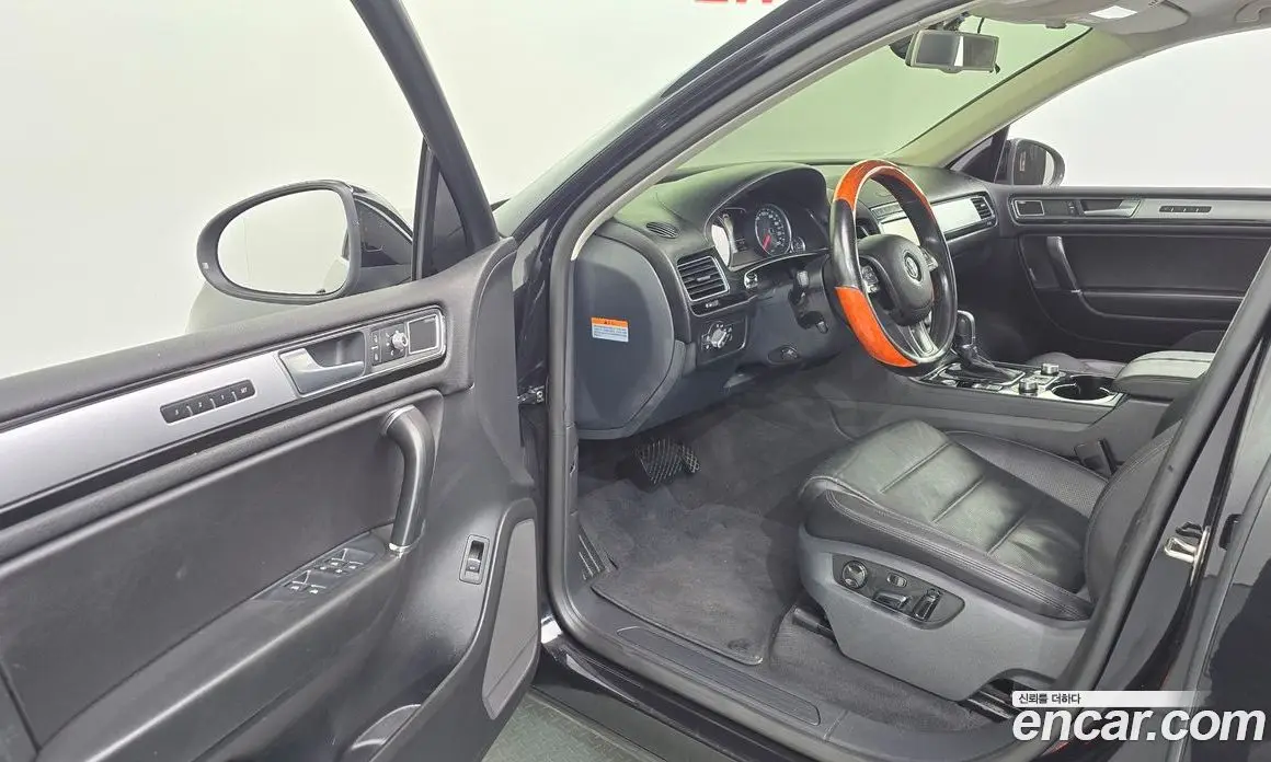 Volkswagen Touareg 2016 3.0 автомат (гидро), фото 10