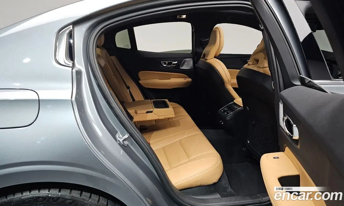 Volvo S60 2019 2.0 автомат (гидро), фото 11