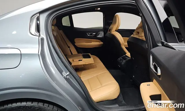 Volvo S60 2019 2.0 автомат (гидро), миниатюра 11